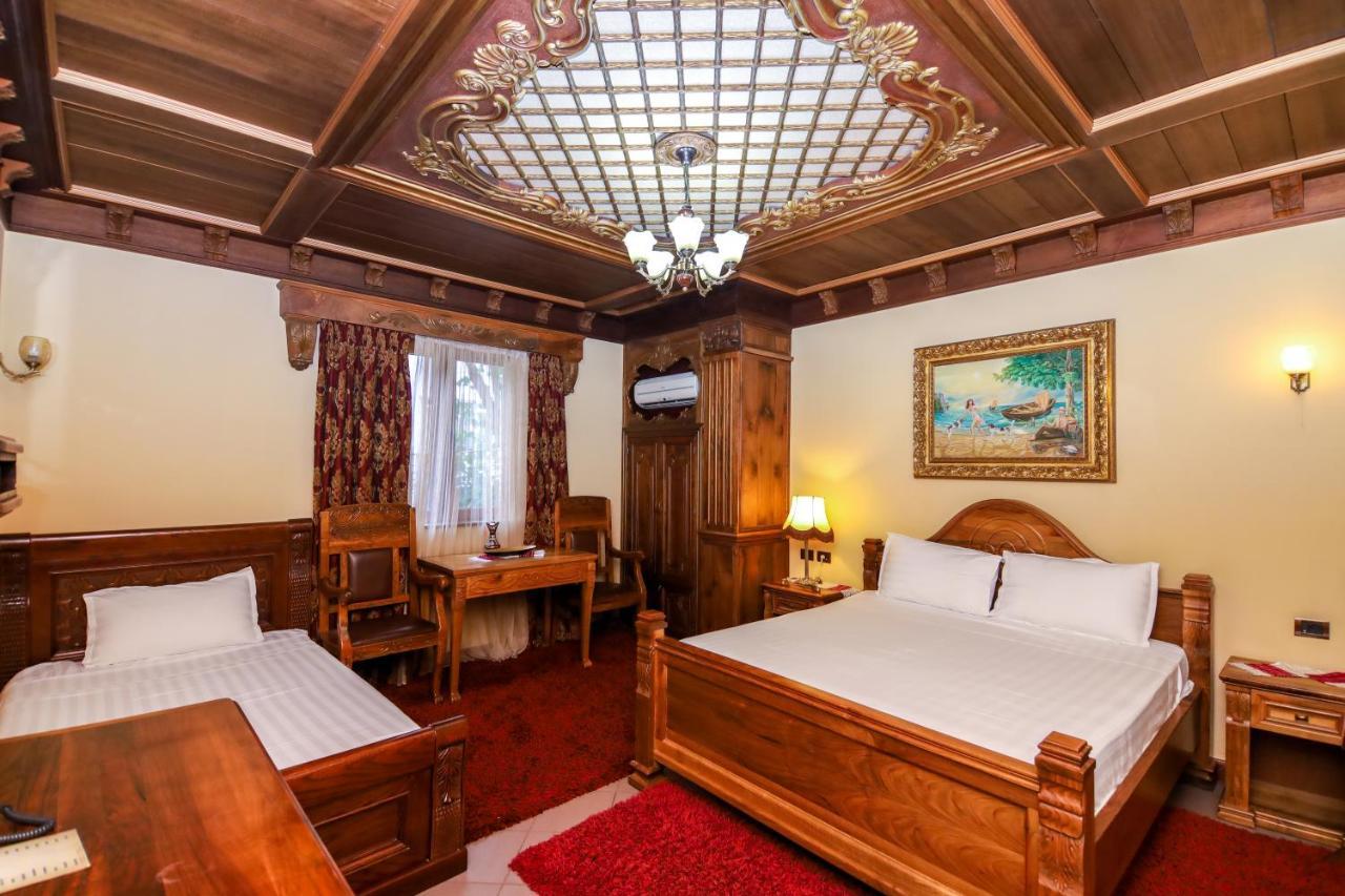 Brilant Antik Center Hotel 티라나 외부 사진
