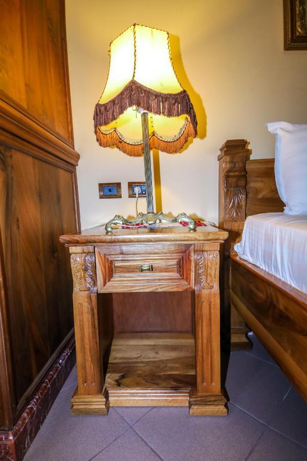 Brilant Antik Center Hotel 티라나 외부 사진